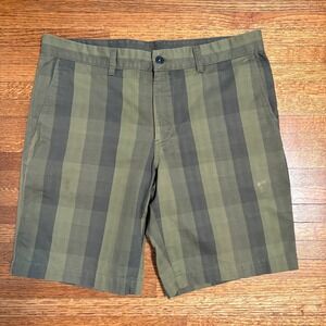 The North Face Mens Size 36 Plaid Casual Shorts Green Khaki Regular Fit‎
